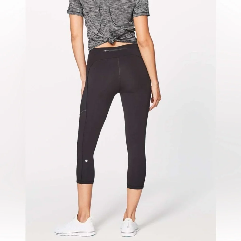 Lululemon Speed Up Crop 21